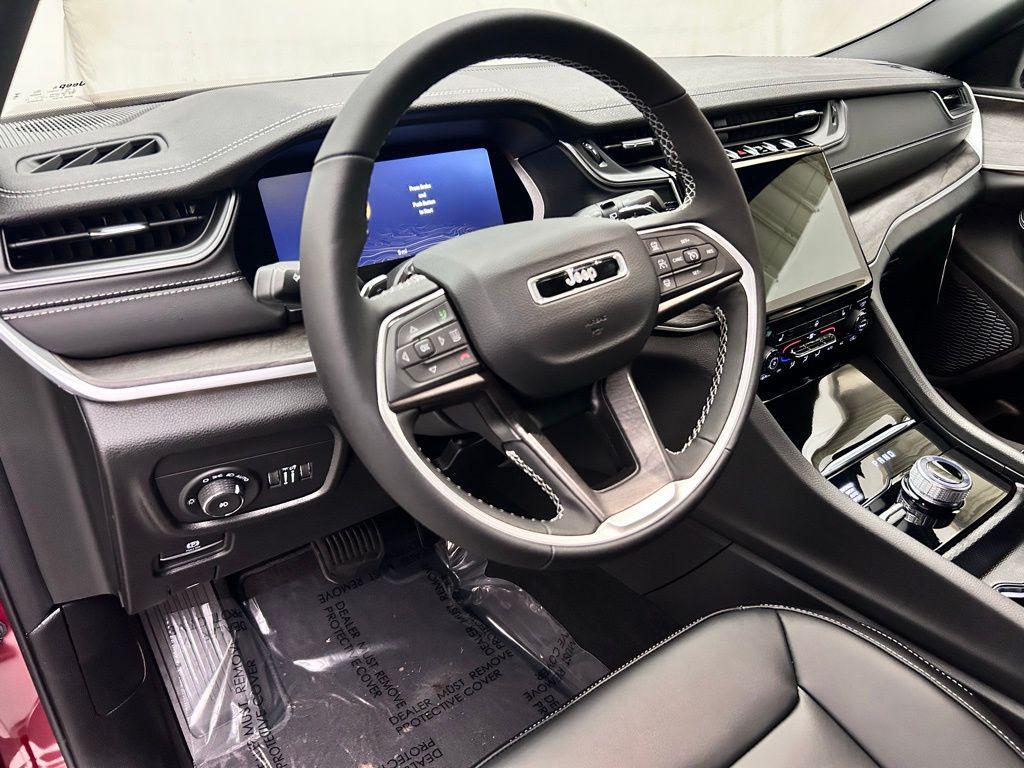 new 2025 Jeep Grand Cherokee L car, priced at $48,034