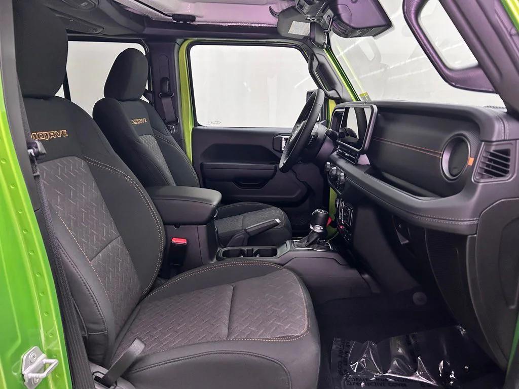 new 2025 Jeep Gladiator car, priced at $42,511