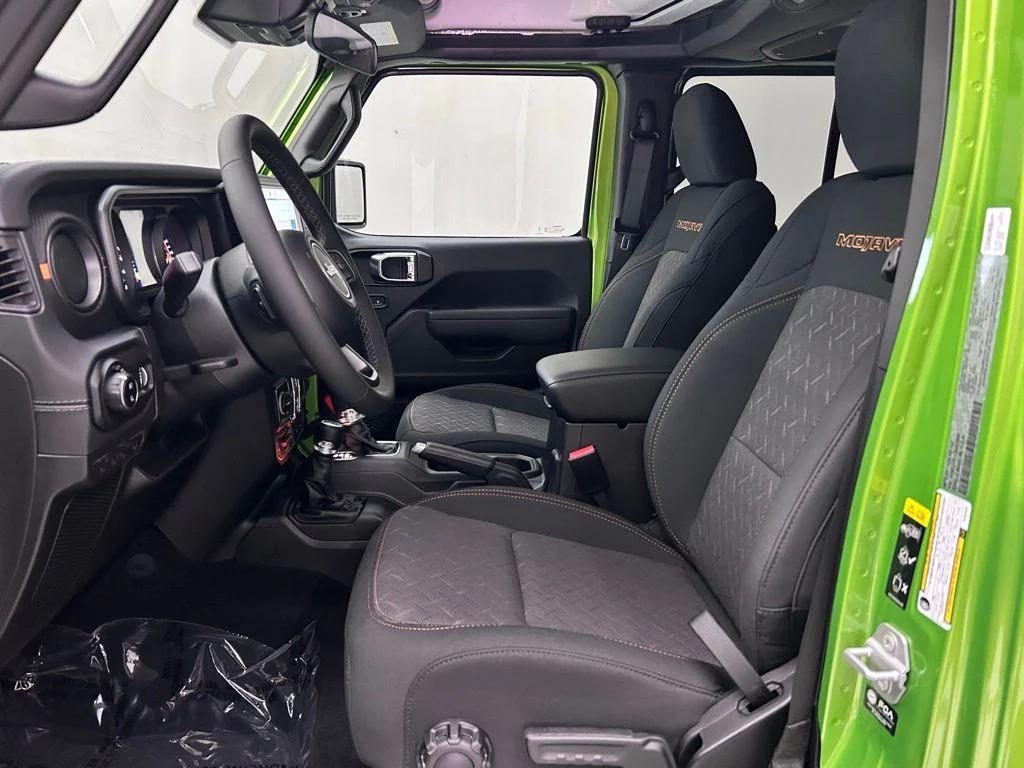 new 2025 Jeep Gladiator car, priced at $42,511