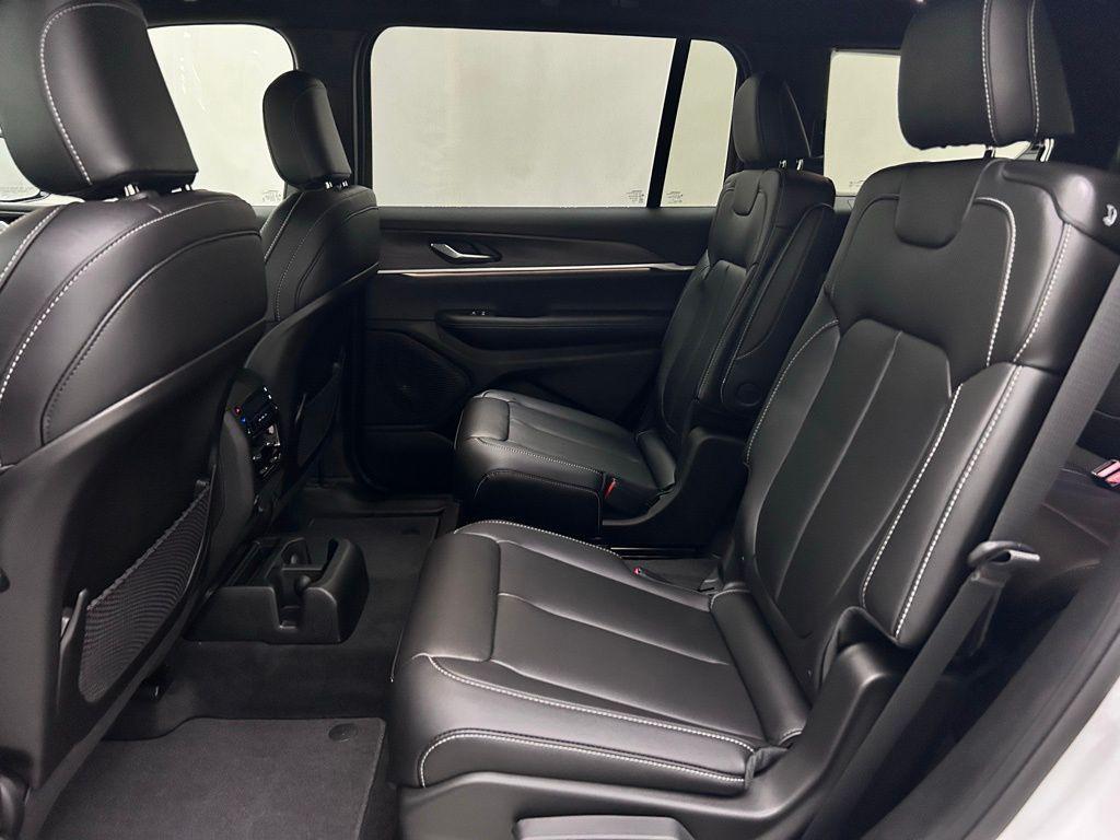 new 2025 Jeep Grand Cherokee L car, priced at $47,498