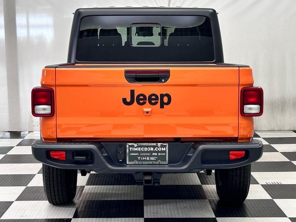new 2025 Jeep Gladiator car, priced at $43,865