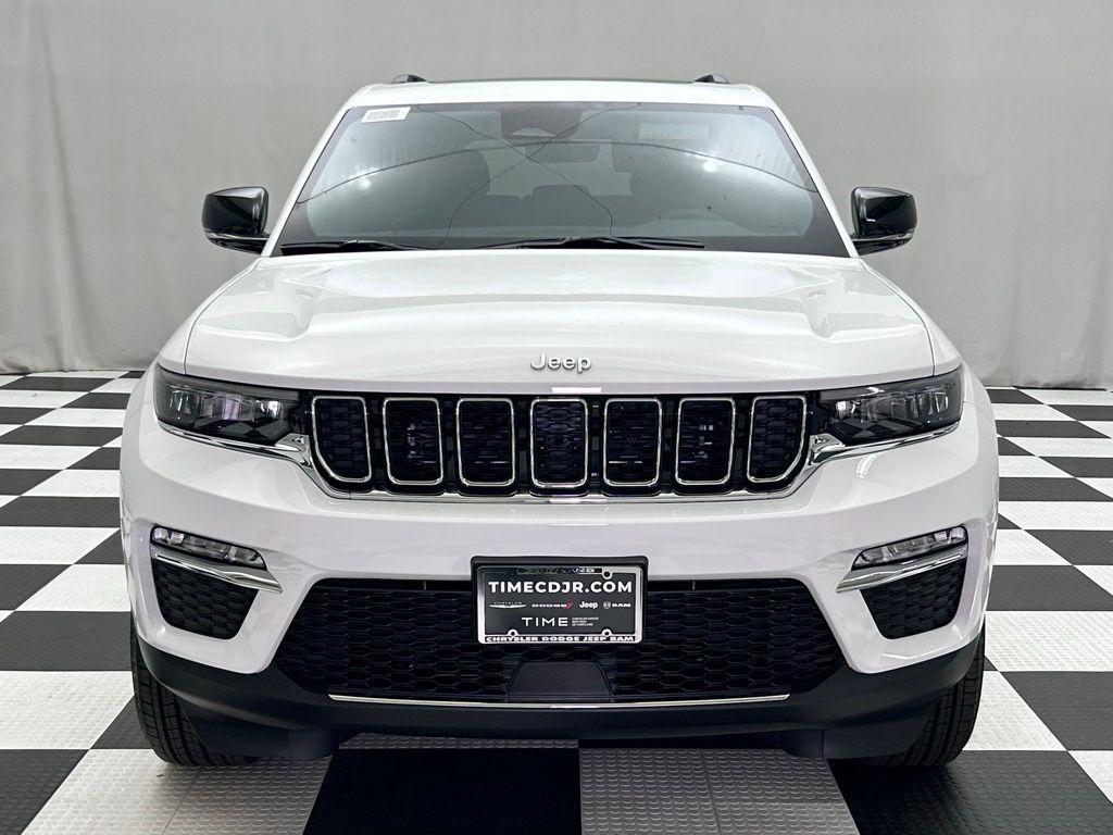 new 2025 Jeep Grand Cherokee car, priced at $40,877