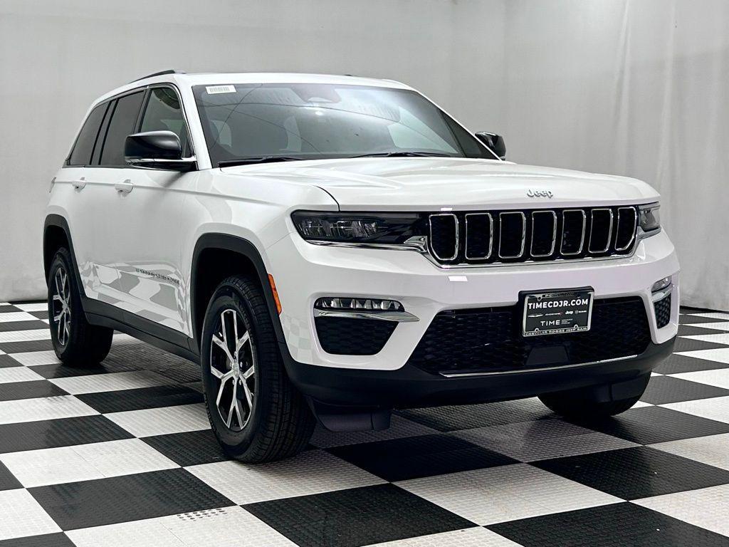 new 2025 Jeep Grand Cherokee car, priced at $40,877