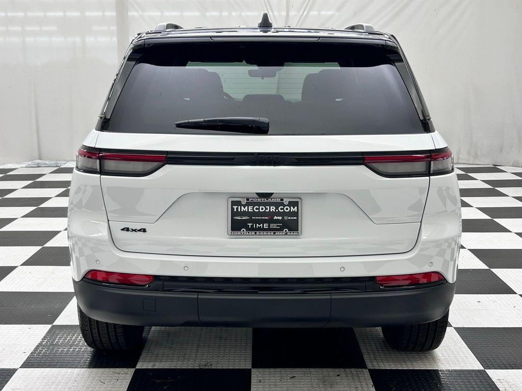 new 2025 Jeep Grand Cherokee car, priced at $43,323