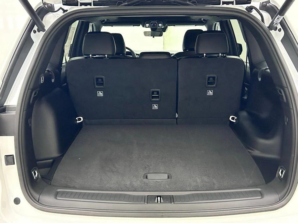 new 2025 Jeep Grand Cherokee car, priced at $39,022