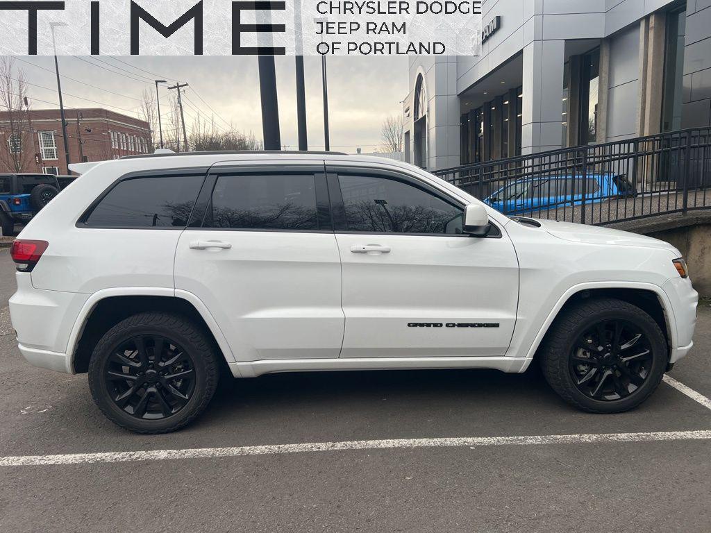 used 2021 Jeep Grand Cherokee car, priced at $24,990