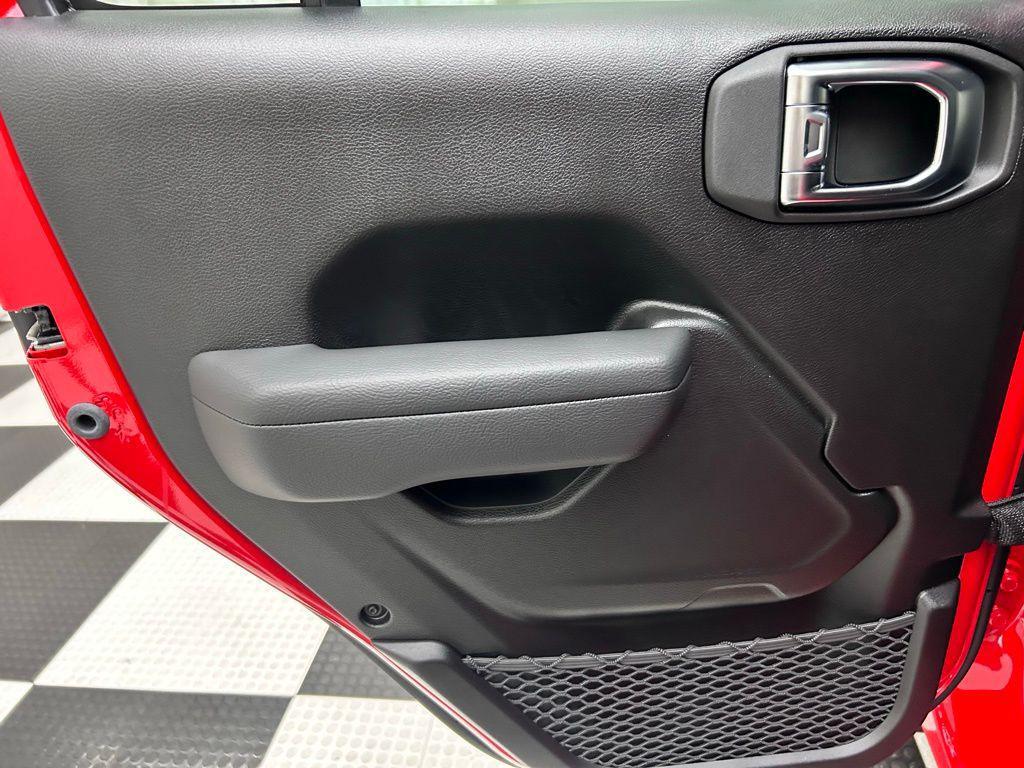 new 2026 Jeep Wrangler car, priced at $47,208