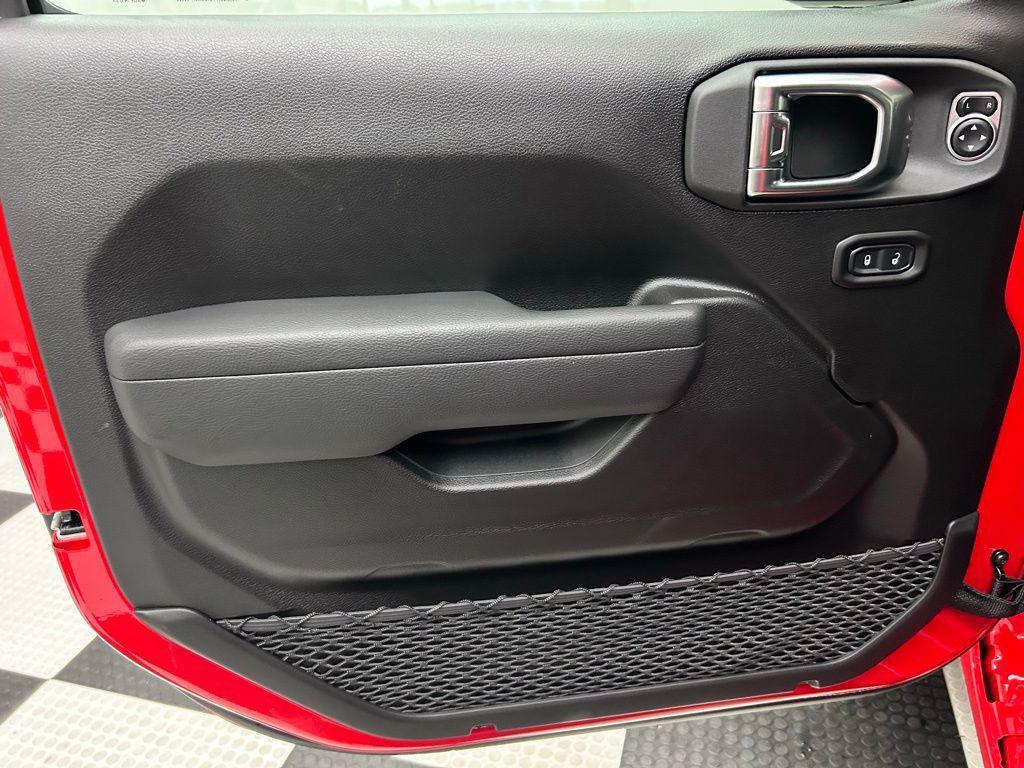 new 2026 Jeep Wrangler car, priced at $47,208