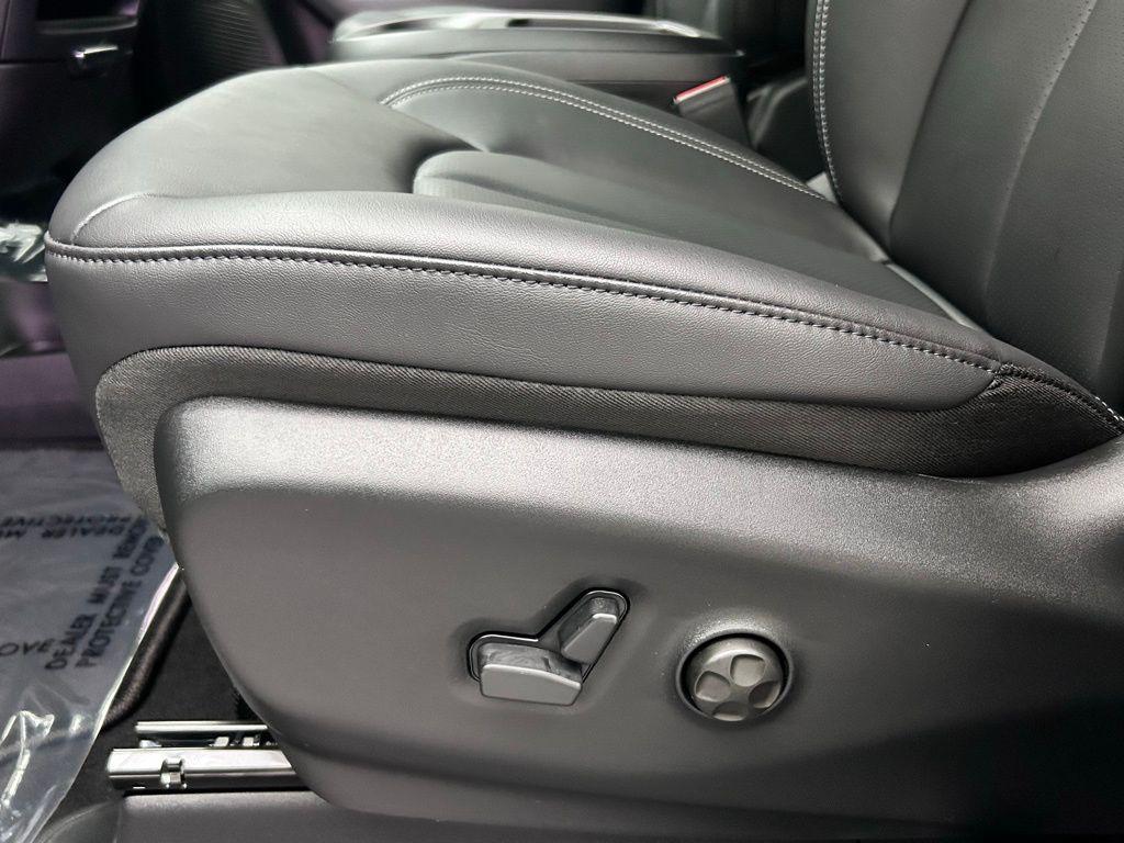 new 2026 Chrysler Pacifica car, priced at $39,448