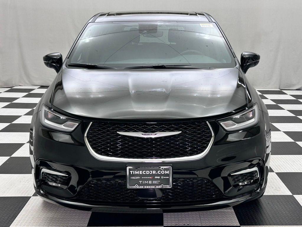 new 2026 Chrysler Pacifica car, priced at $39,448