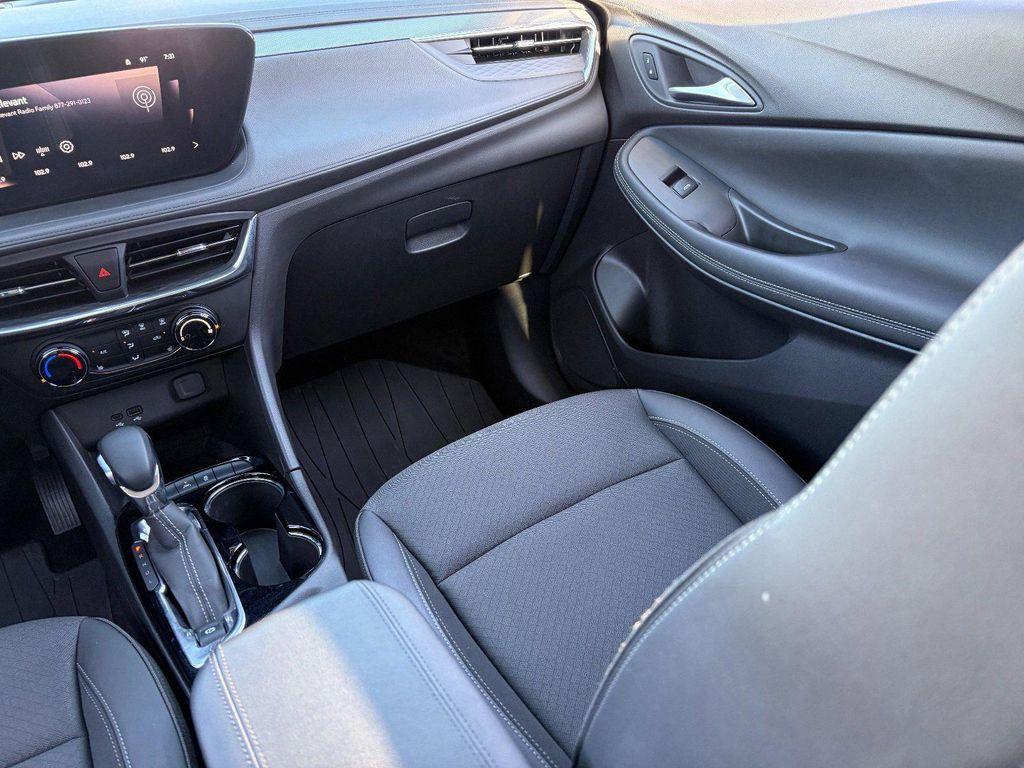 used 2025 Buick Encore GX car, priced at $22,012