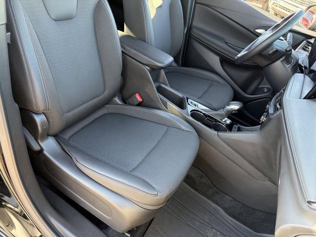 used 2025 Buick Encore GX car, priced at $22,012
