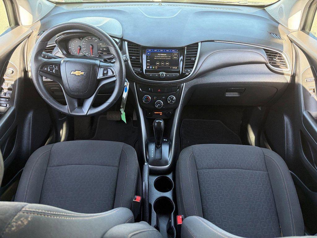 used 2022 Chevrolet Trax car, priced at $15,990