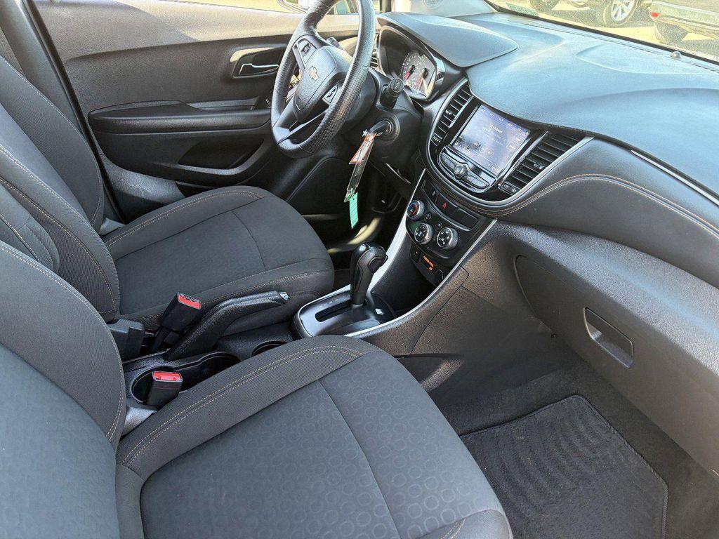 used 2022 Chevrolet Trax car, priced at $15,990