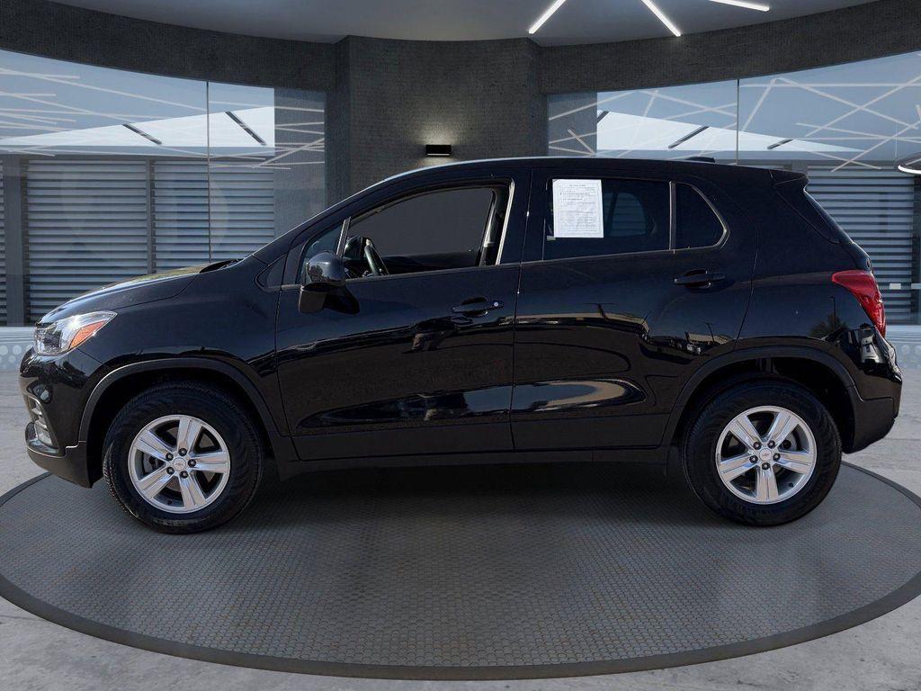 used 2022 Chevrolet Trax car, priced at $15,990
