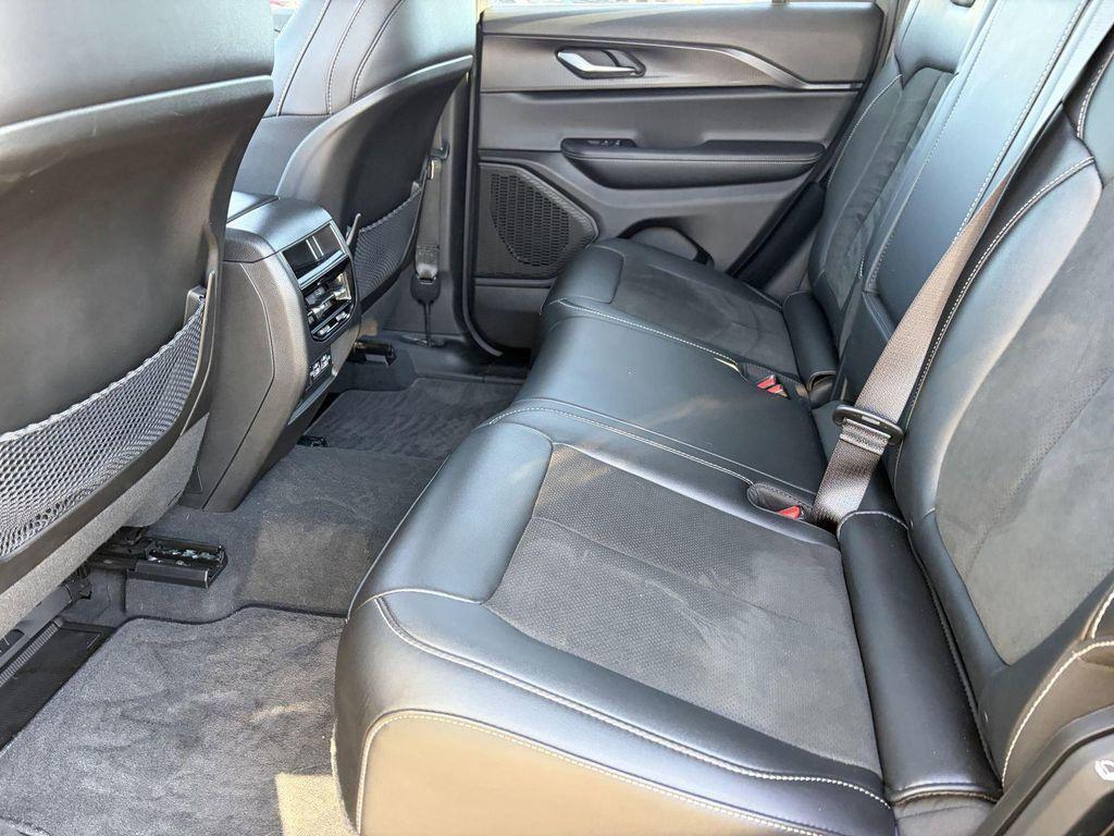 used 2025 Jeep Grand Cherokee car, priced at $37,386