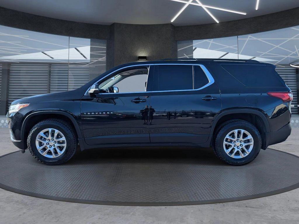 used 2021 Chevrolet Traverse car, priced at $13,457