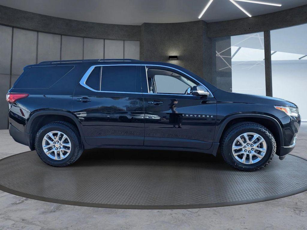 used 2021 Chevrolet Traverse car, priced at $13,457