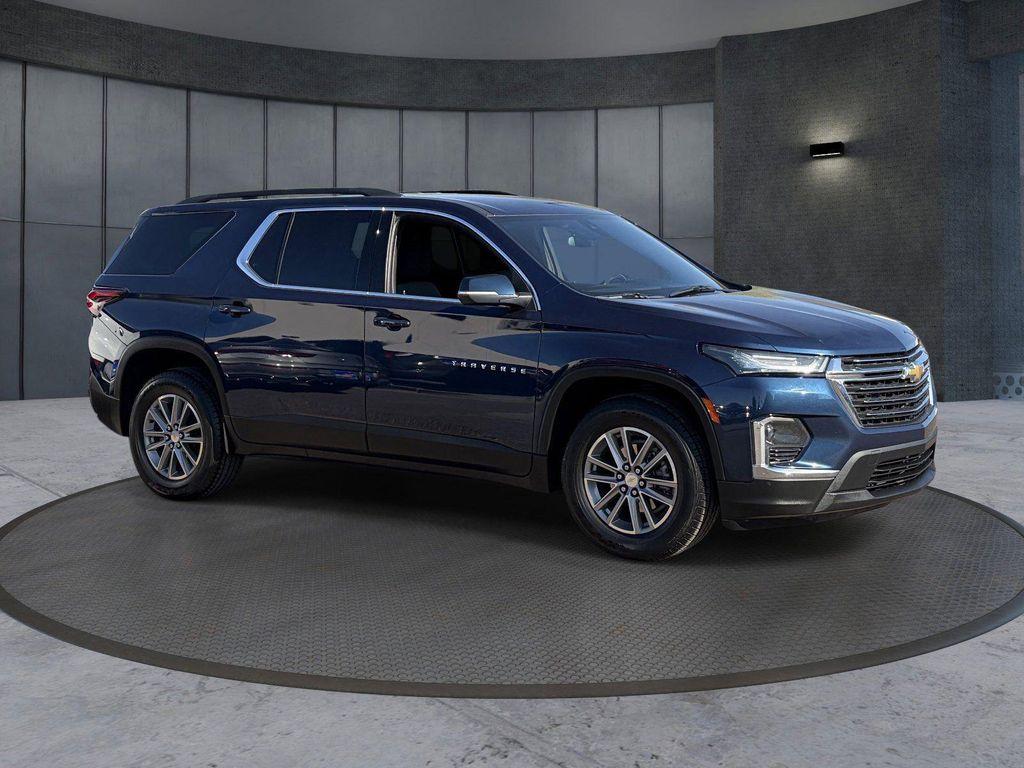 used 2023 Chevrolet Traverse car, priced at $28,056