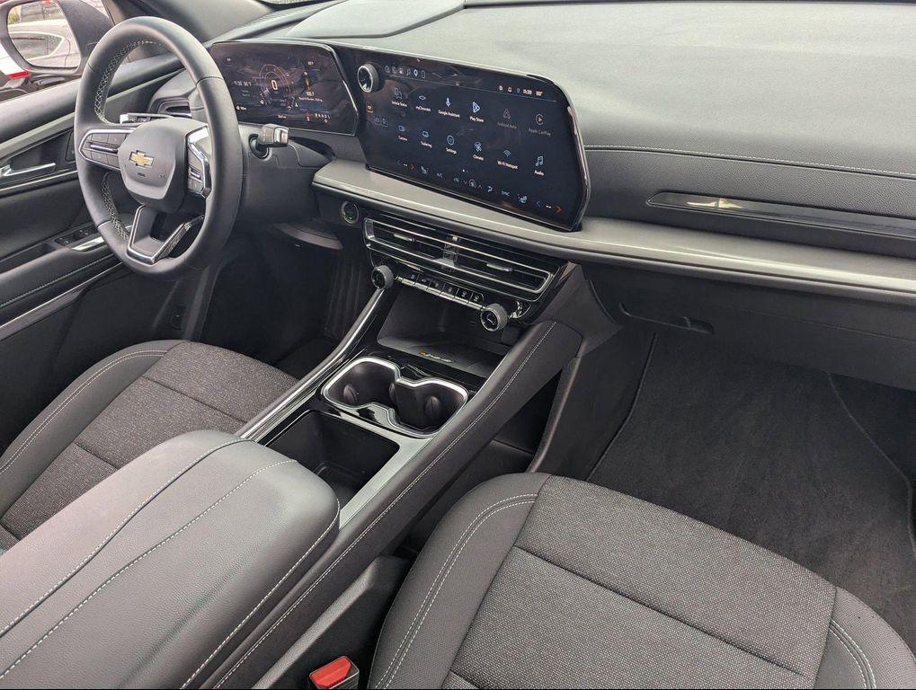 used 2026 Chevrolet Traverse car, priced at $37,372