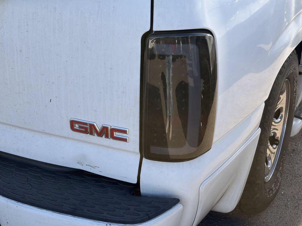used 2004 GMC Yukon car