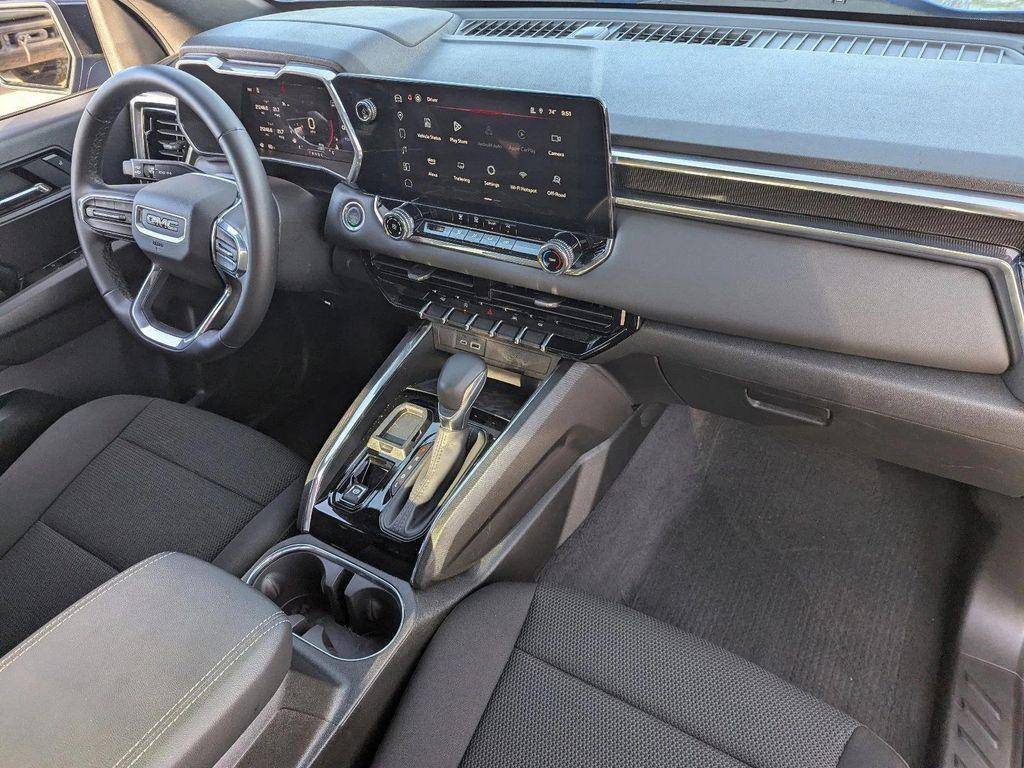 used 2025 GMC Canyon car, priced at $33,260