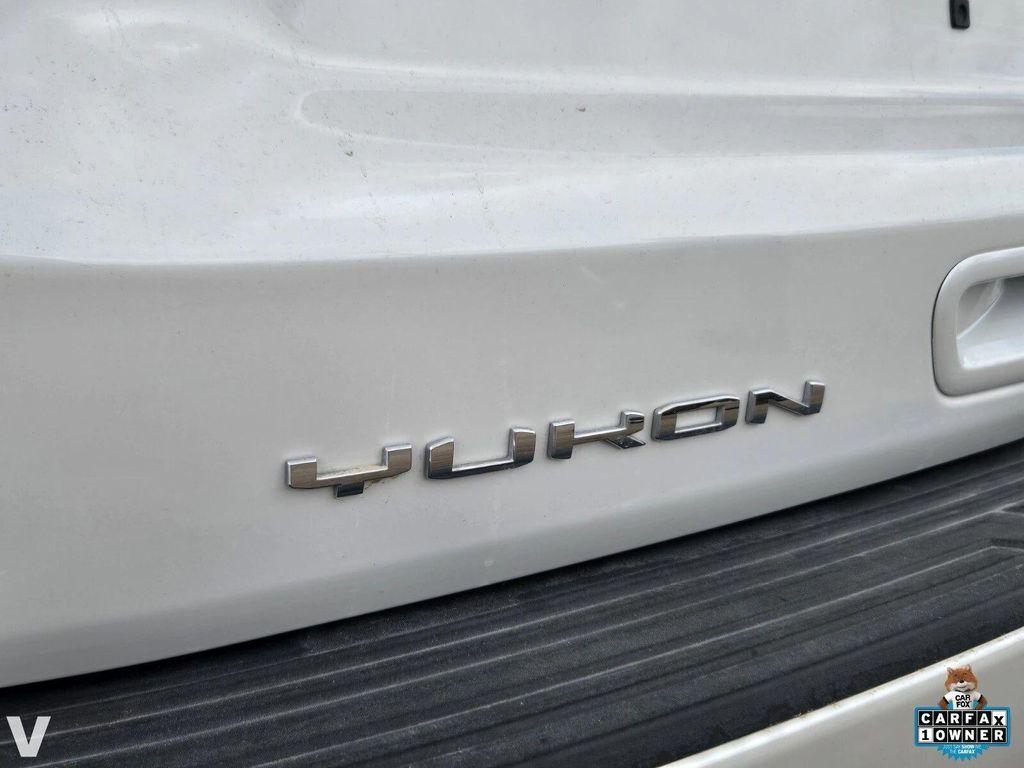 used 2024 GMC Yukon car