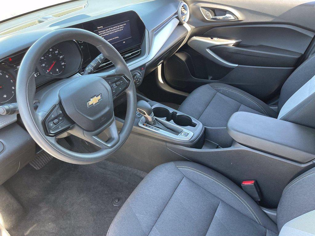 used 2025 Chevrolet Trax car, priced at $19,184
