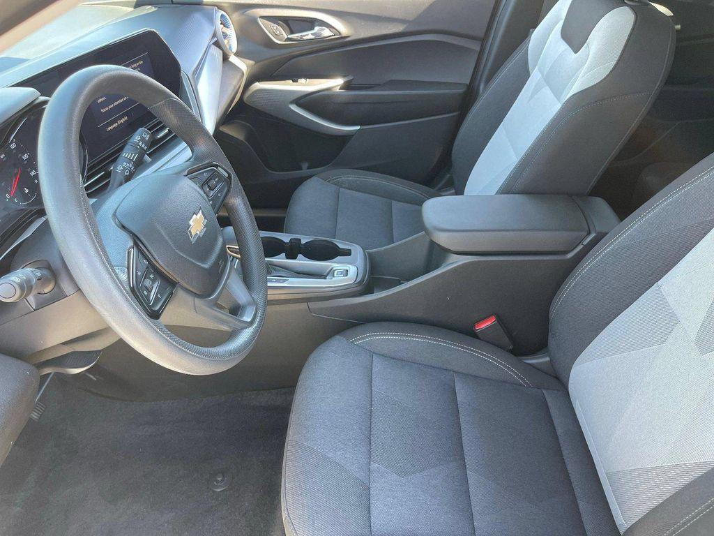 used 2025 Chevrolet Trax car, priced at $19,184