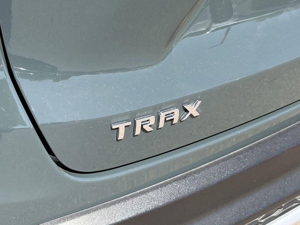 used 2025 Chevrolet Trax car, priced at $23,552
