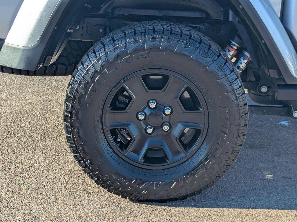 used 2021 Jeep Gladiator car, priced at $34,699