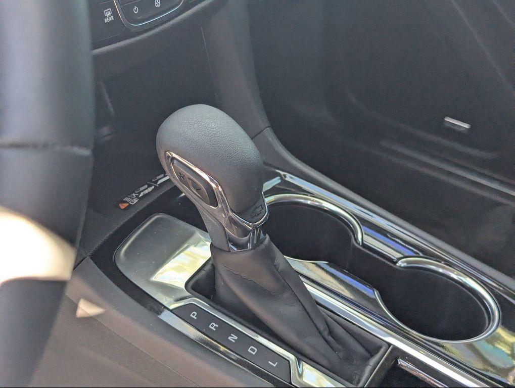 used 2024 Chevrolet Equinox car