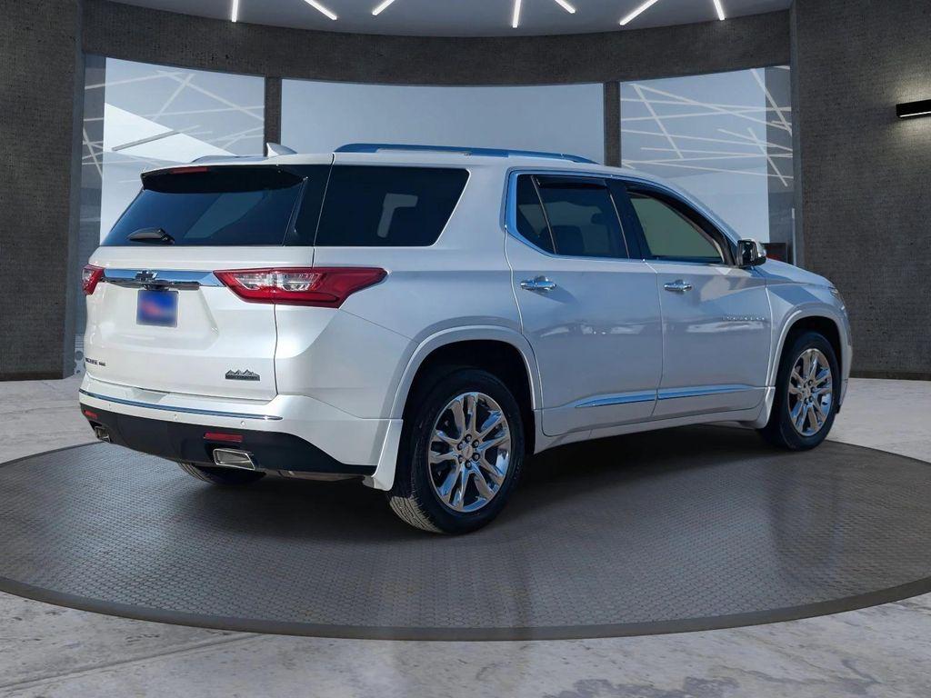 used 2021 Chevrolet Traverse car, priced at $27,449