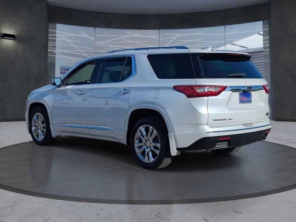 used 2021 Chevrolet Traverse car, priced at $27,449