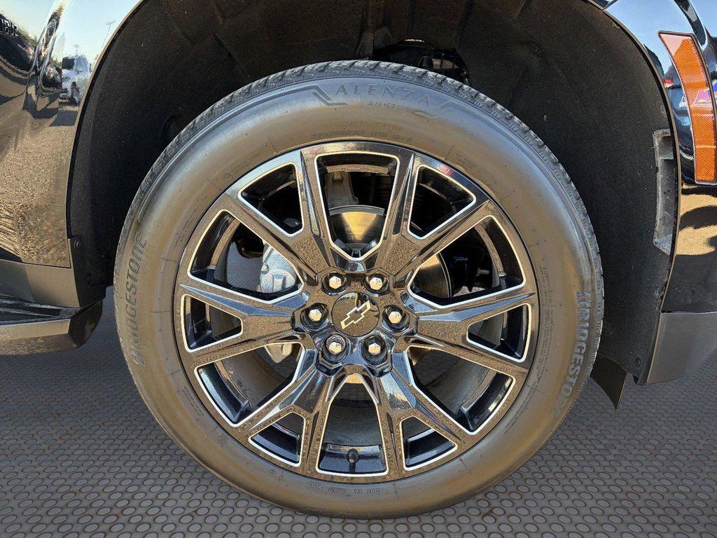 used 2025 Chevrolet Suburban car, priced at $73,149