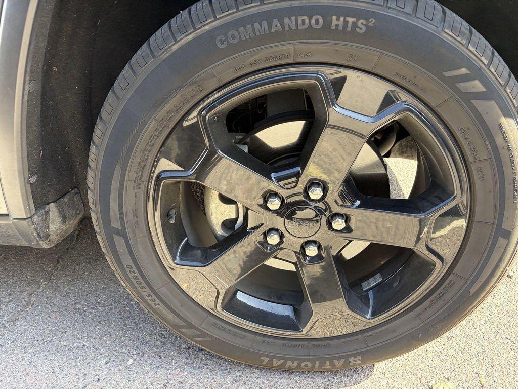used 2019 Jeep Grand Cherokee car, priced at $16,559