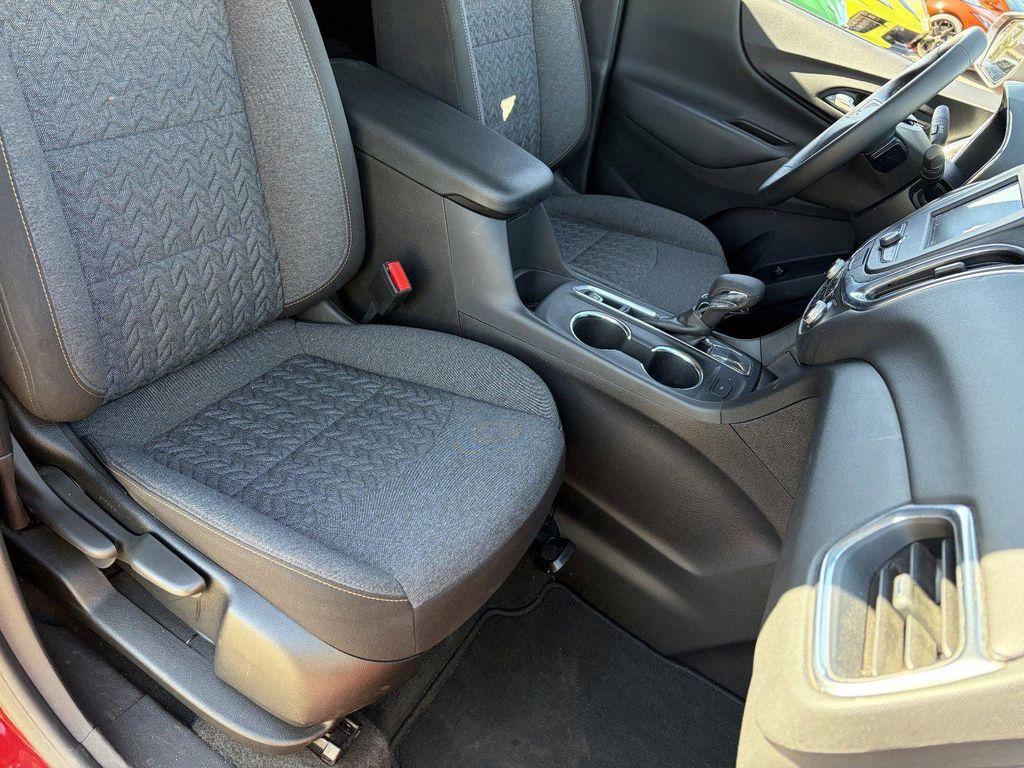 used 2024 Chevrolet Equinox car, priced at $18,990