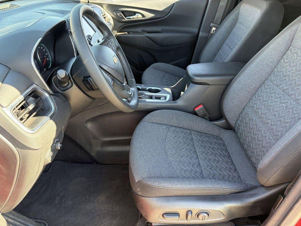 used 2024 Chevrolet Equinox car, priced at $18,990