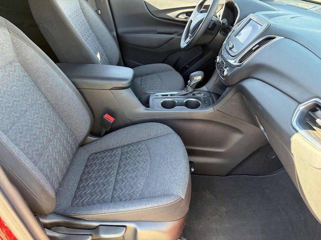 used 2024 Chevrolet Equinox car, priced at $18,990