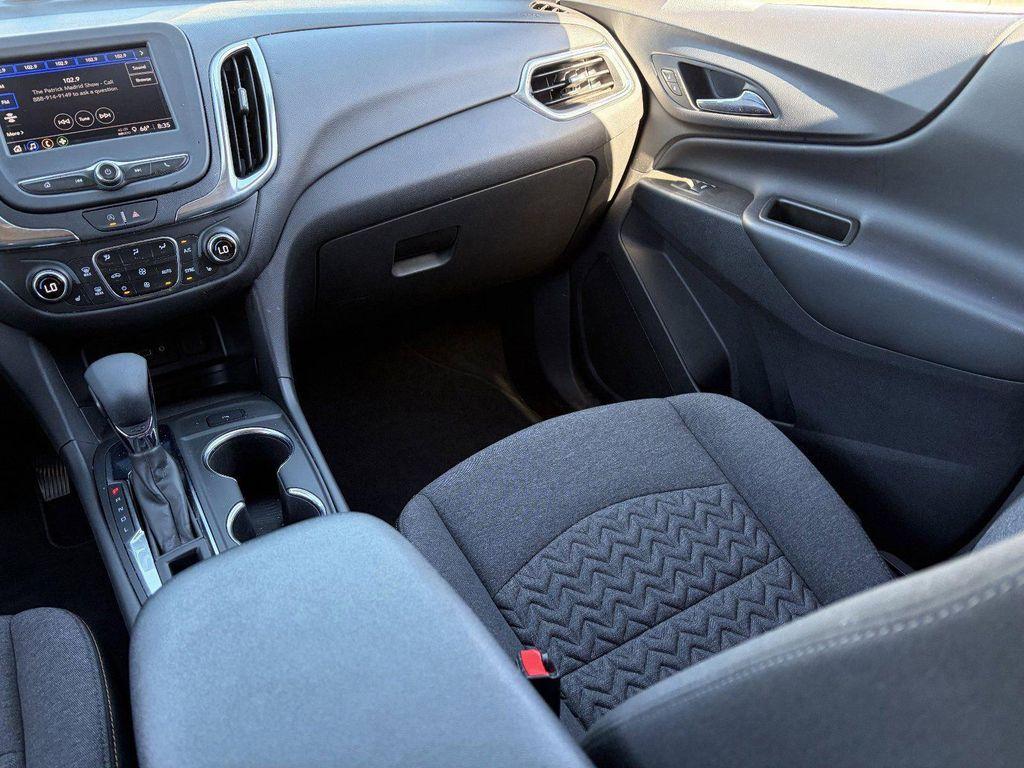 used 2024 Chevrolet Equinox car, priced at $18,990