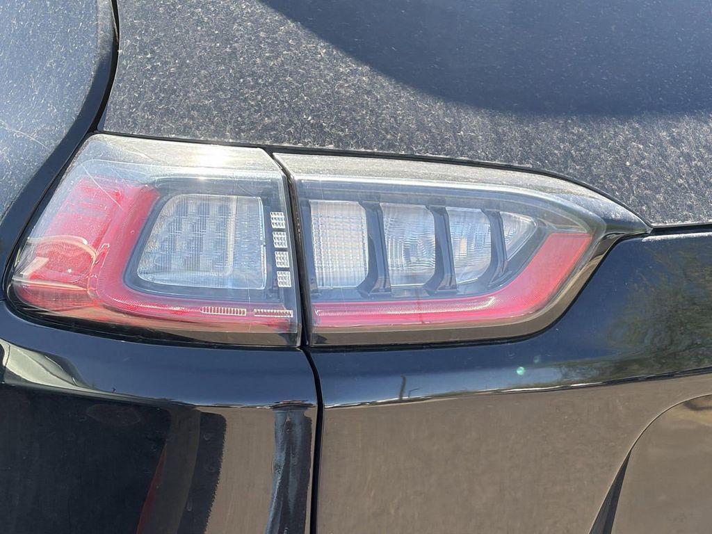 used 2021 Jeep Cherokee car, priced at $19,458