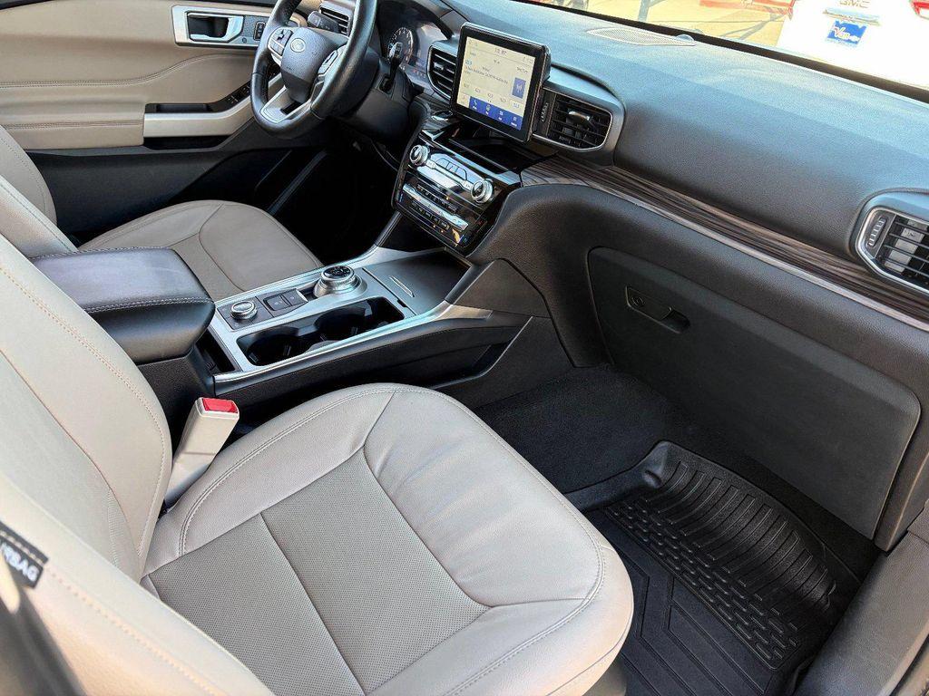 used 2024 Ford Explorer car, priced at $32,657