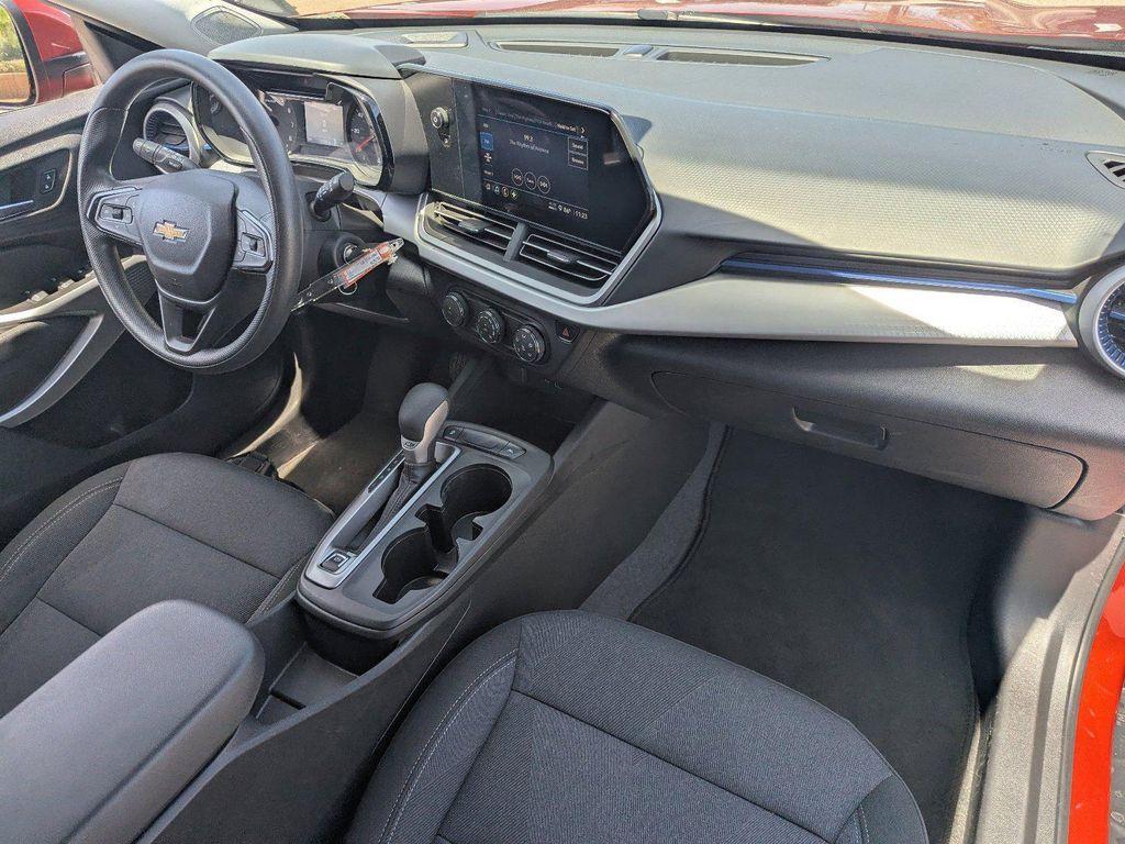 used 2024 Chevrolet Trax car, priced at $18,105