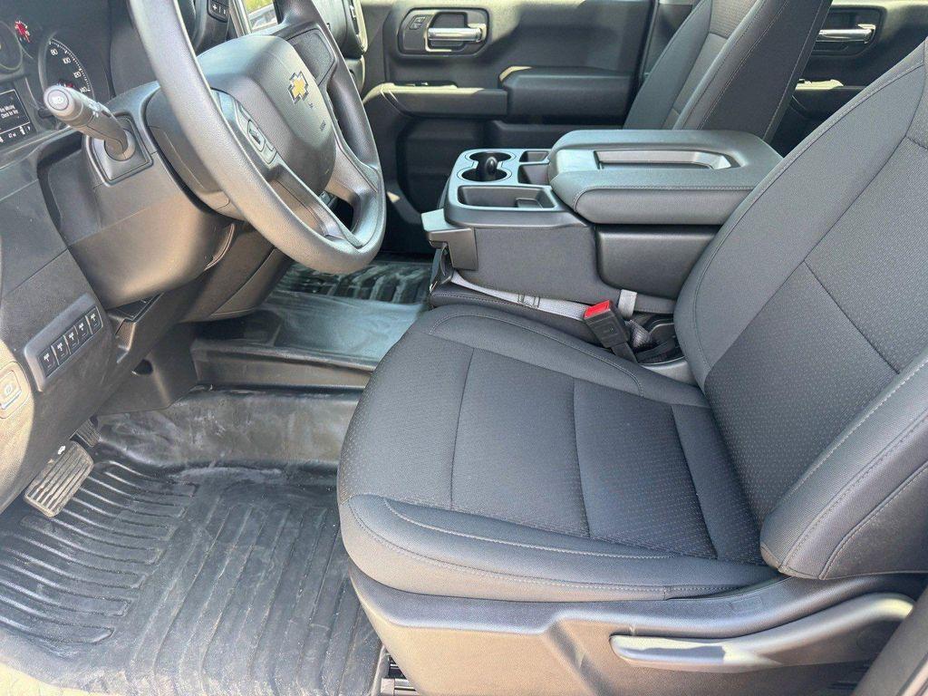 new 2024 Chevrolet Silverado 3500 car, priced at $52,403