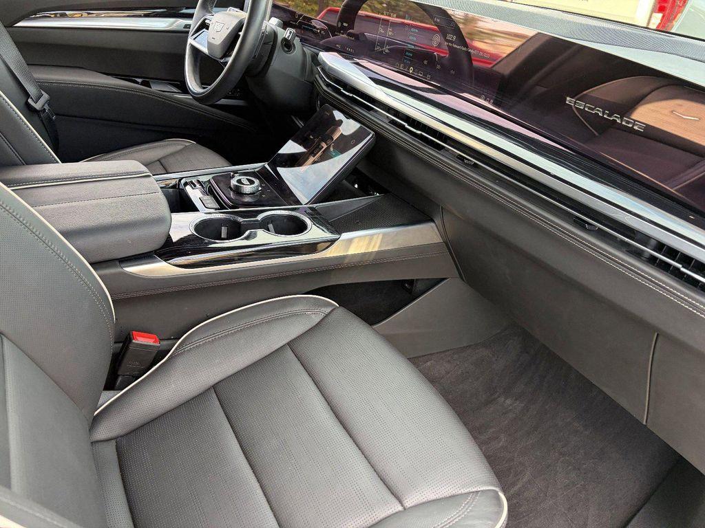 used 2026 Cadillac Escalade ESV car, priced at $119,038