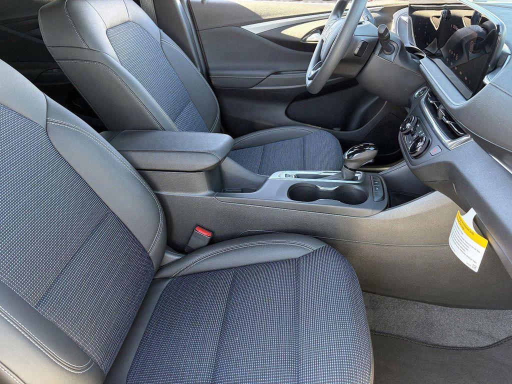 used 2026 Buick Envista car, priced at $25,805