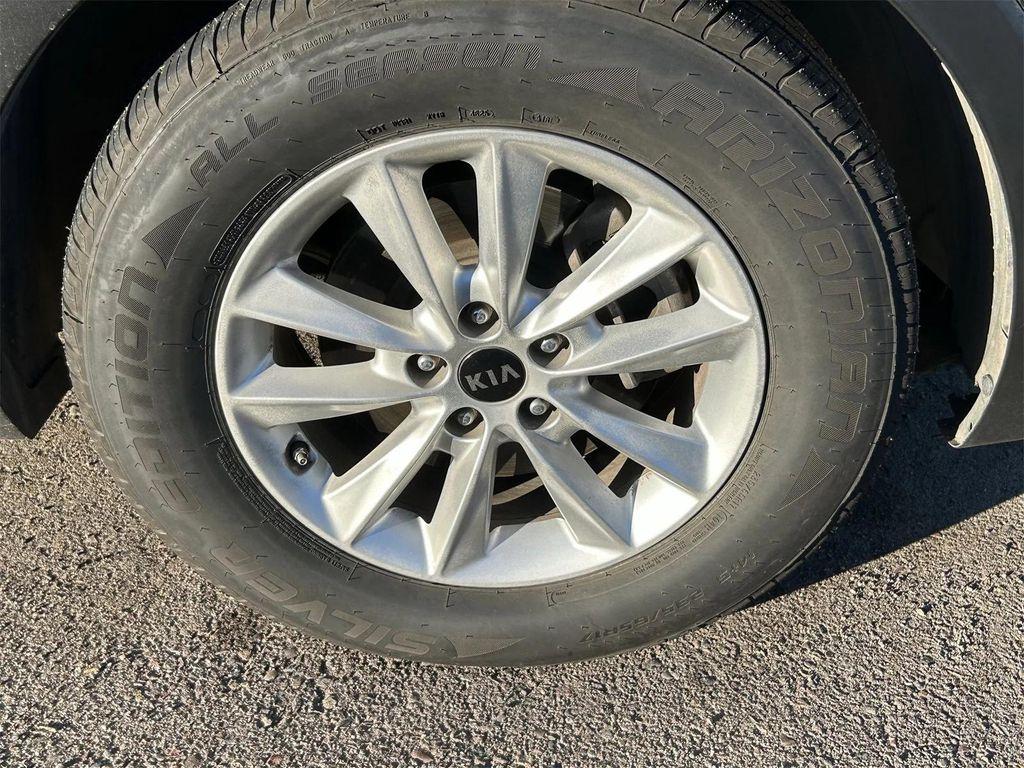 used 2019 Kia Sorento car, priced at $8,623