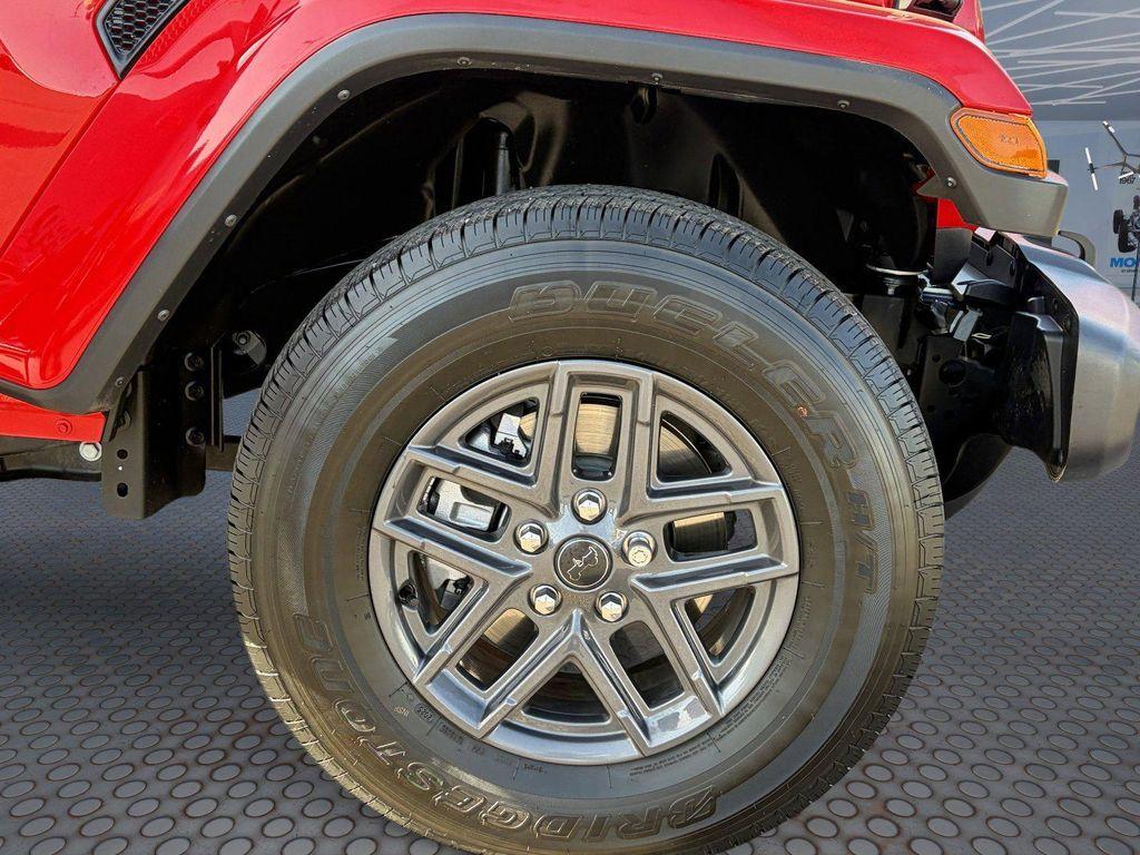 used 2025 Jeep Gladiator car, priced at $35,898