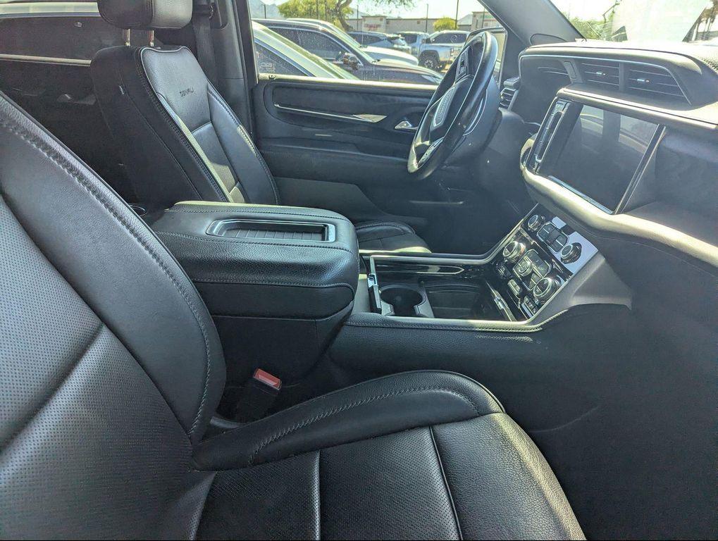 used 2022 GMC Yukon XL car, priced at $51,704