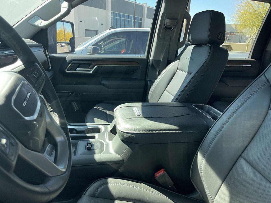 used 2024 GMC Sierra 2500 car, priced at $74,998